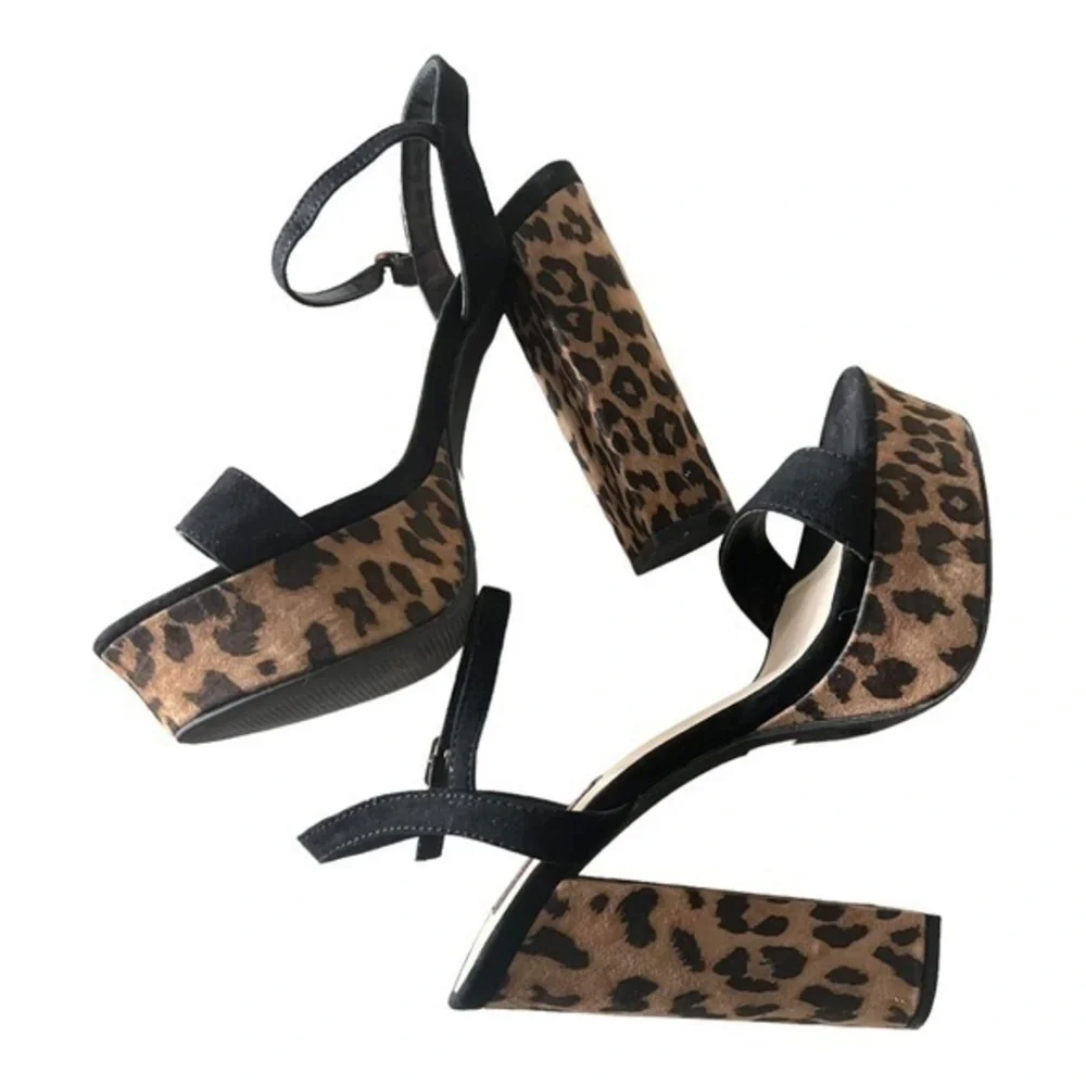 Wild Diva Women Open Toe Ankle Strap Leopard Print Chunky Sandals Size 7.5